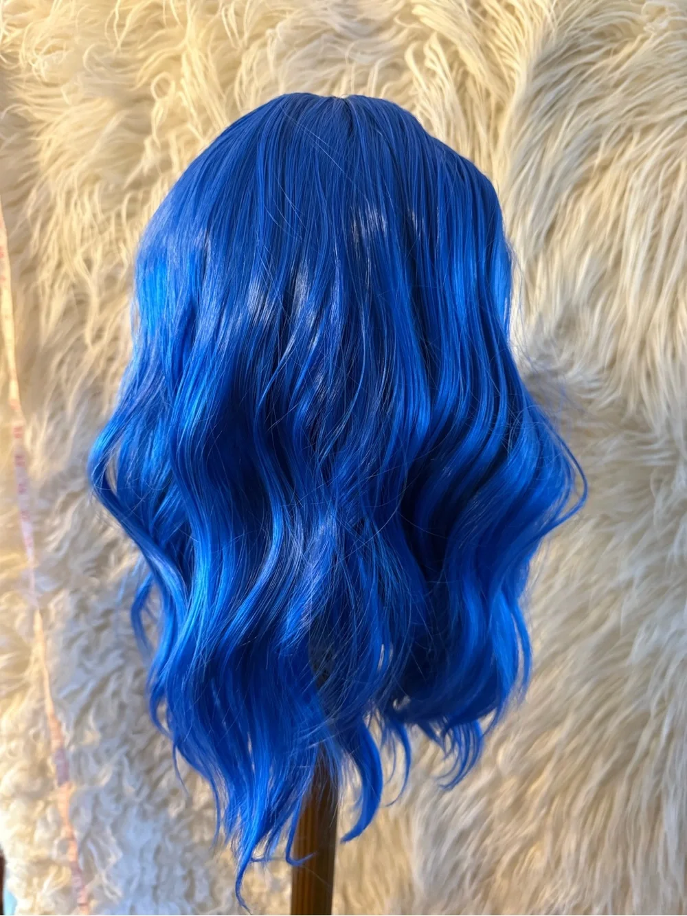 Vibrant Blue Synthetic Women's Wig with Soft Waves
